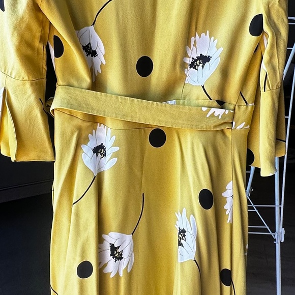 HOBBS JEANNE FLORAL SLEEVE DRESS, YELLOW/MULTI - Picture 6 of 9